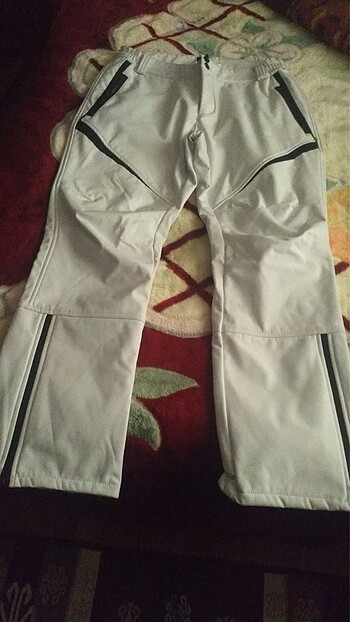 Kar pantalonu