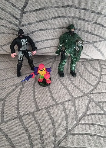 askerler 3 tane - Görsel 5