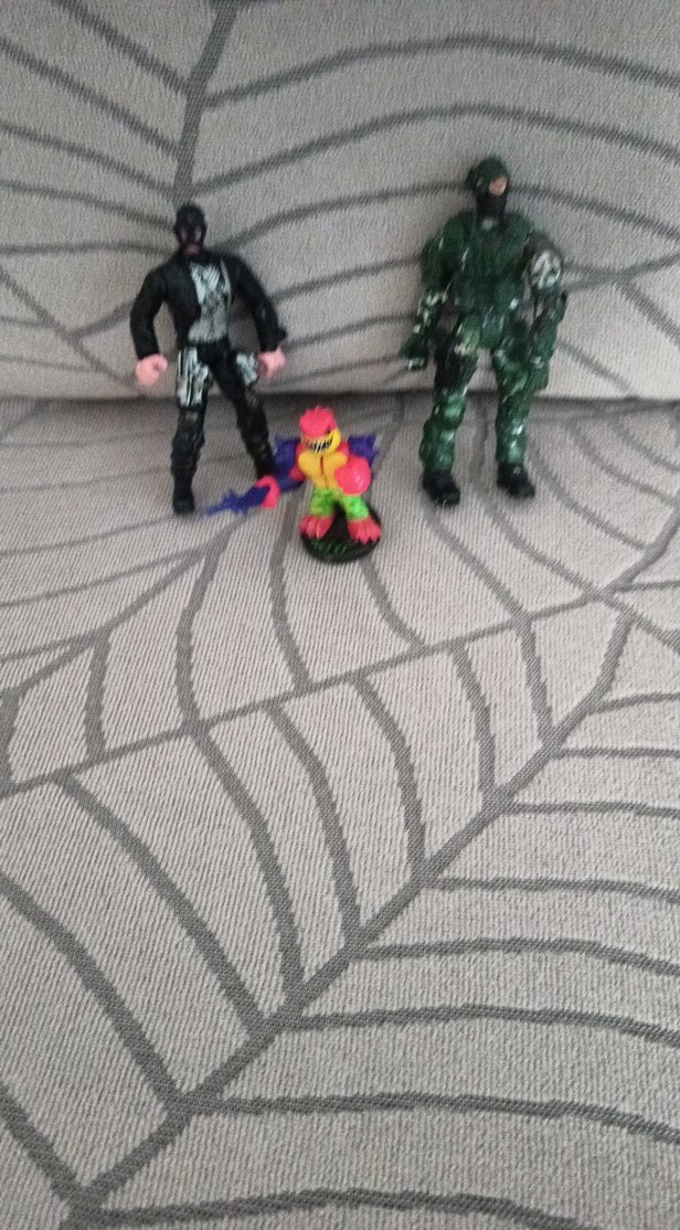 askerler 3 tane - Görsel 2