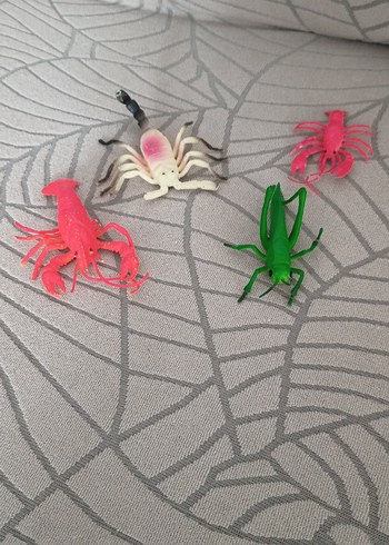 gerçekçi böcek figürleri 4 tane - Görsel 3