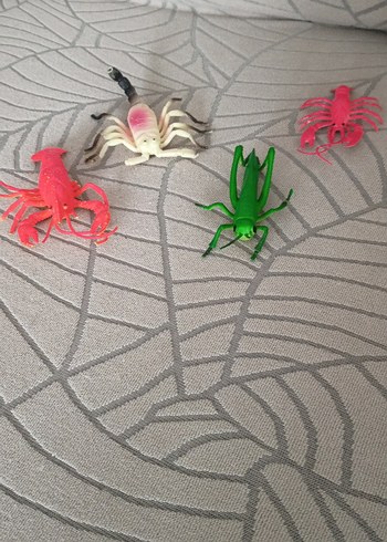 gerçekçi böcek figürleri 4 tane - Görsel 2