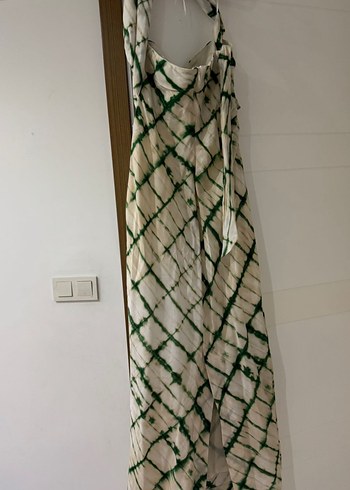 Zara Yeşil Bağlama Desenli Uzun Drapeli Elbise zara S beden