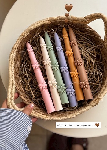 Fiyonk Detaylı Pastel Renkli Mum Seti