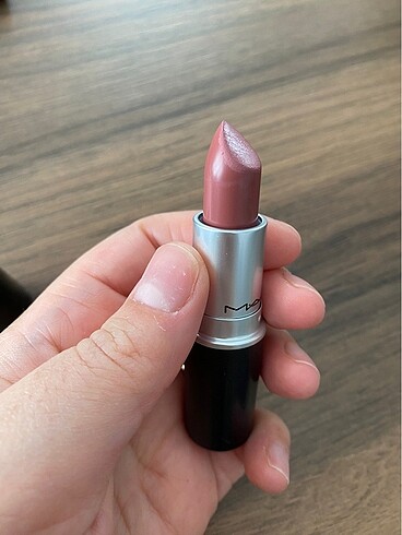  Beden Mac Faux Ruj