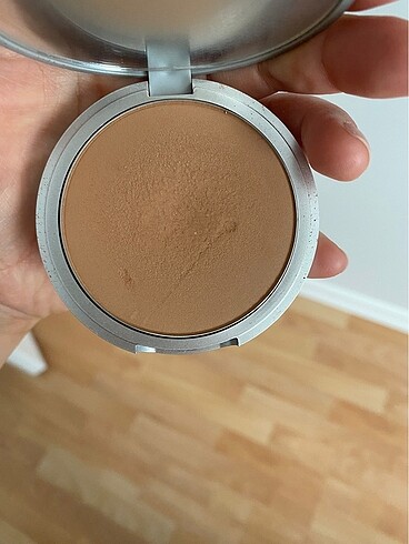  Beden Renk The Balm Bronzer