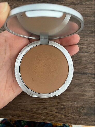  Beden The Balm Bronzer