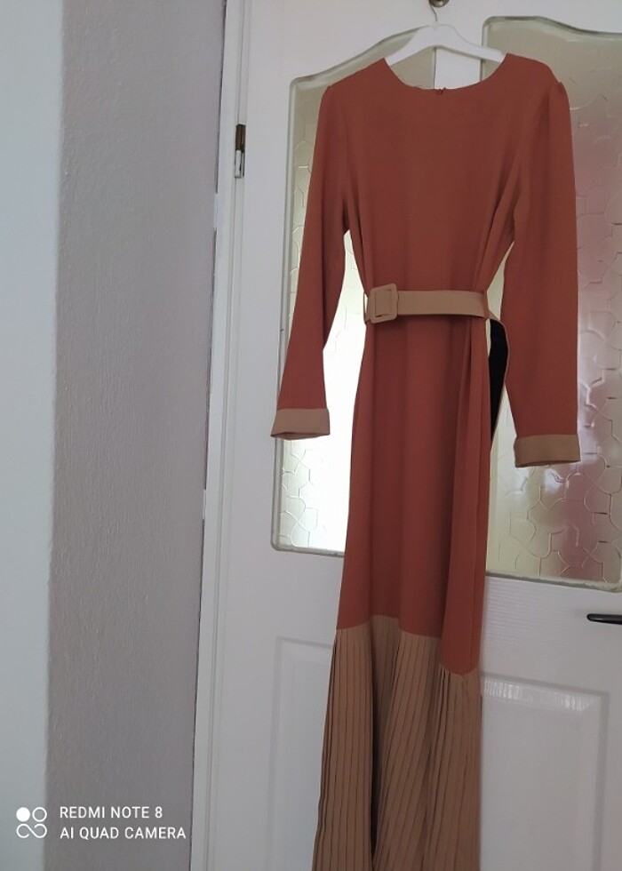 Sade ve şık elbise  - Görsel 2