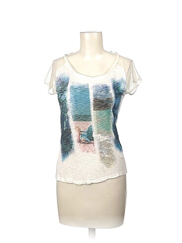 PreLoved T-shirt %70 İndirimli.