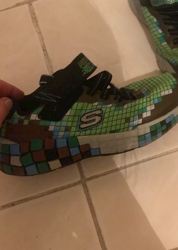 Skechers Erkek Çocuk Çok Renkli Yılan Derisi Desenli Spor Ayakkabı 35 no
