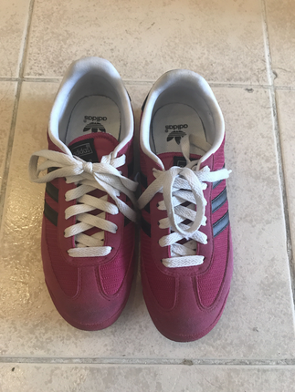 Pembe adidas ayakkabı