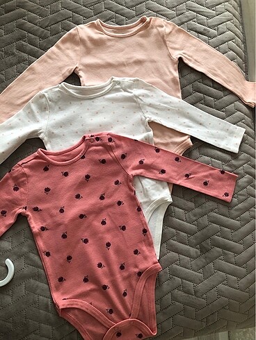 18-24 Ay Beden H&M marka bebek mont + 3 lü zıbın