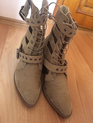 #bot#western#bej#topuklu#ayakkabı#zara#mango#lcwakiki