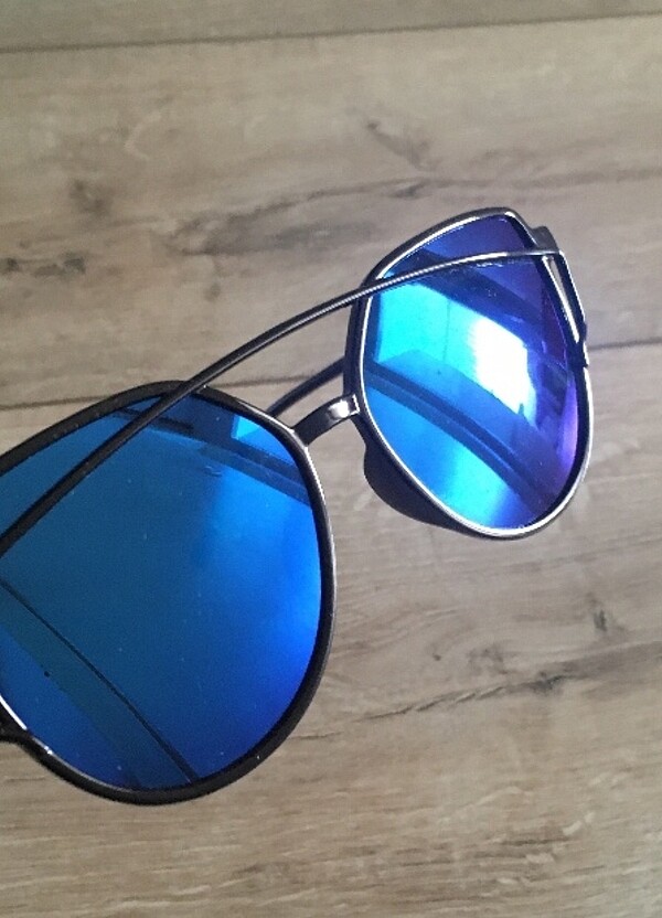 Bayan Güneş Gözlüğü - Görsel 2