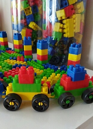  Beden 240 parça lego 9 adet lego araba