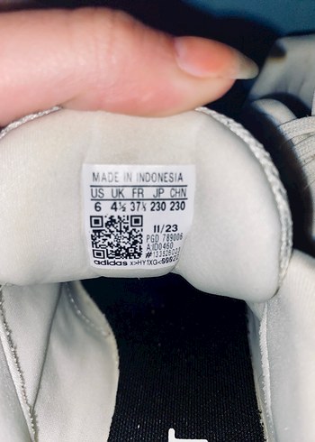 Adidas Beyaz Bağcıklı Kadın Spor Ayakkabı adidas