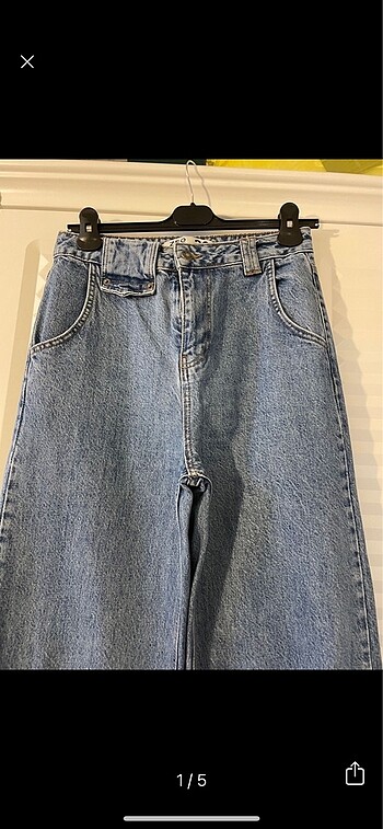 MOM JEANS????