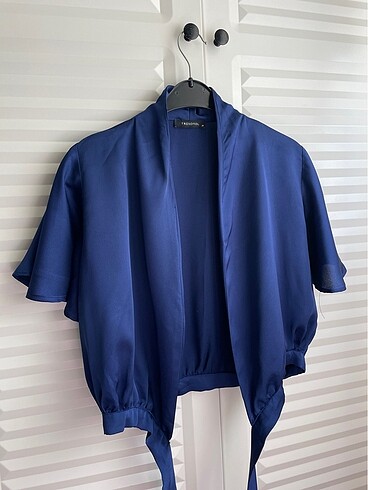 m Beden TRENDYOLMİLLA BLUZ