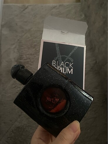 Black opium parfüm sıfır kutuda