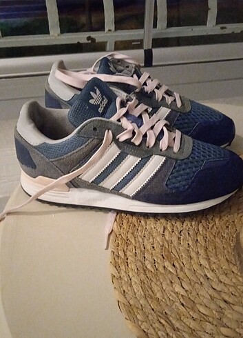 Orjinal adidas spor ayakkabı 