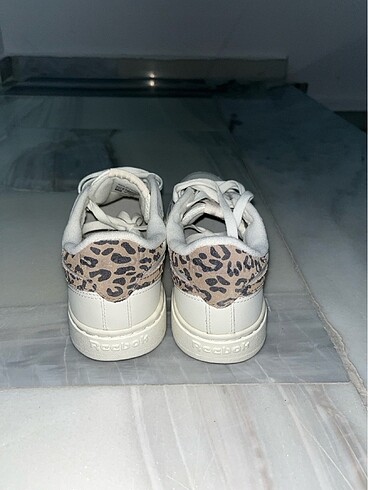 38 Beden Reebok Leopar Desenli Snekar