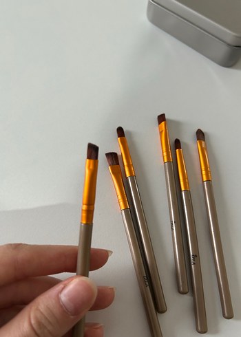 Beden Renk Sıfır ürün Makyaj fırça seti kutulu