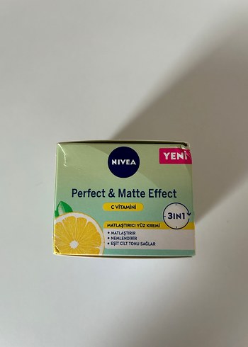 Beden Sıfır Nivea Perfect & Matte Etkili Nemlendirici Krem