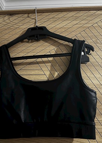 Kısa Siyah Goth Spor Sütyeni - Görsel 2
