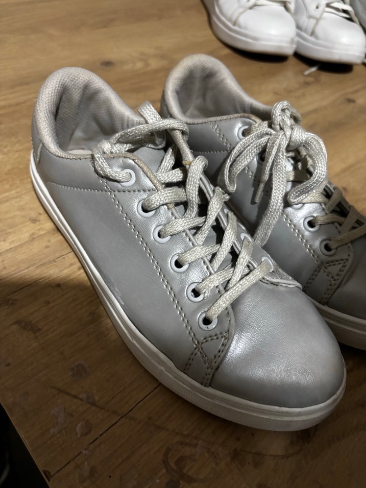 Gri Minimalist Kadın Spor Ayakkabı - Görsel 5