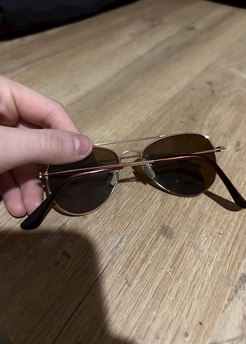 Bej Minimalist çocuk Güneş Gözlüğü - Görsel 2