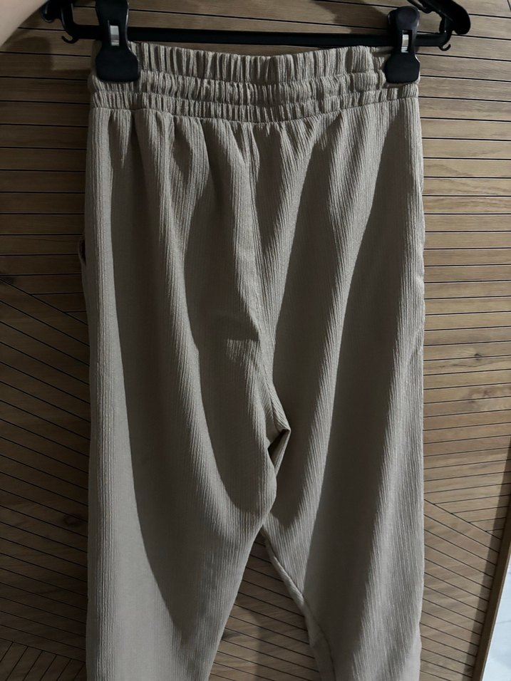 Bej Kadın Keten Piliseli Bol Kesim Pantolon - Görsel 4