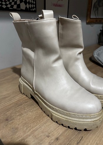 Beyaz Platform Topuklu Kadın Bot - Görsel 2