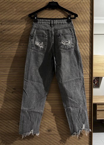 Gri Bol Kesim Kadın Midi Jean - Görsel 4