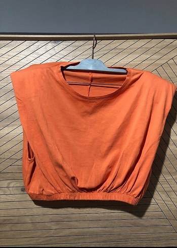 Turuncu Kolsuz Crop Top