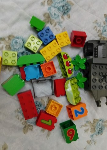 Çok Renkli Lego Blokları ve Parçaları - Görsel 2