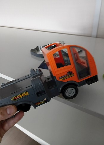 Çok Renkli LEGO Seti ve Figürler - Görsel 4