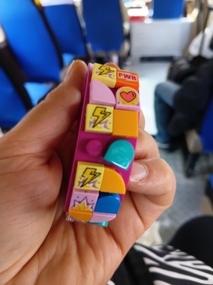 LEGO DOTS Güç Bilekliği 41919 - Kendin Yap Takı Seti - Görsel 3