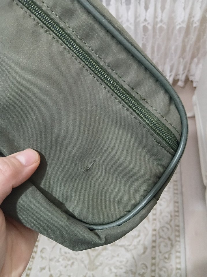 Fermuarlı Kadın Makyaj Çantası - Görsel 3