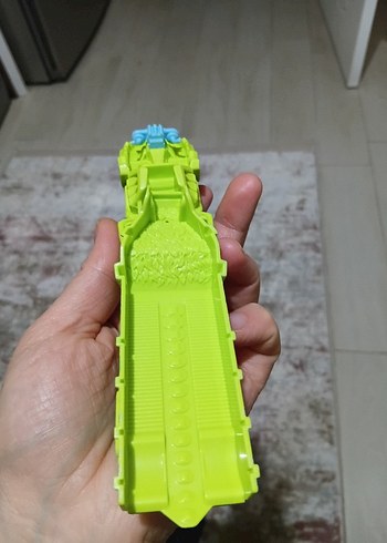 Canlı Yeşil Oyuncak Kamyon - Görsel 3