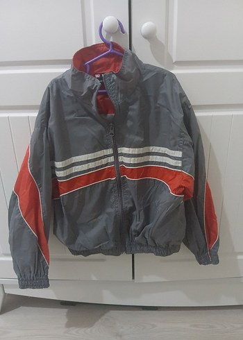 Nike Retro Gri Kirmizi Cocuk Ruzgarlik 5 Yas