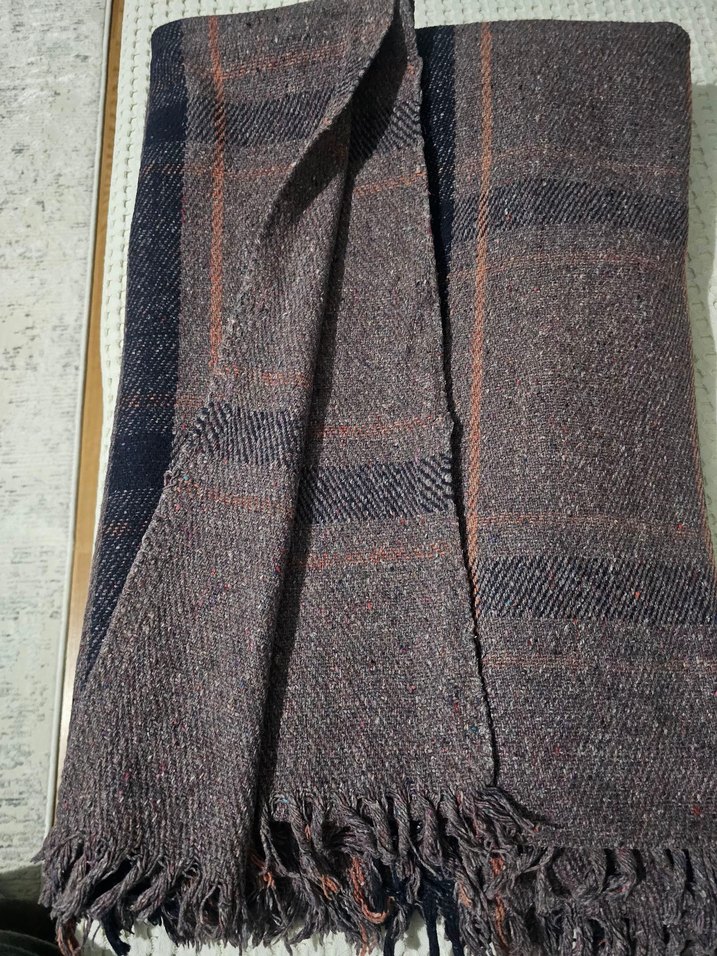 Kahverengi ve Gri Ekose Desenli Battaniye - Görsel 2