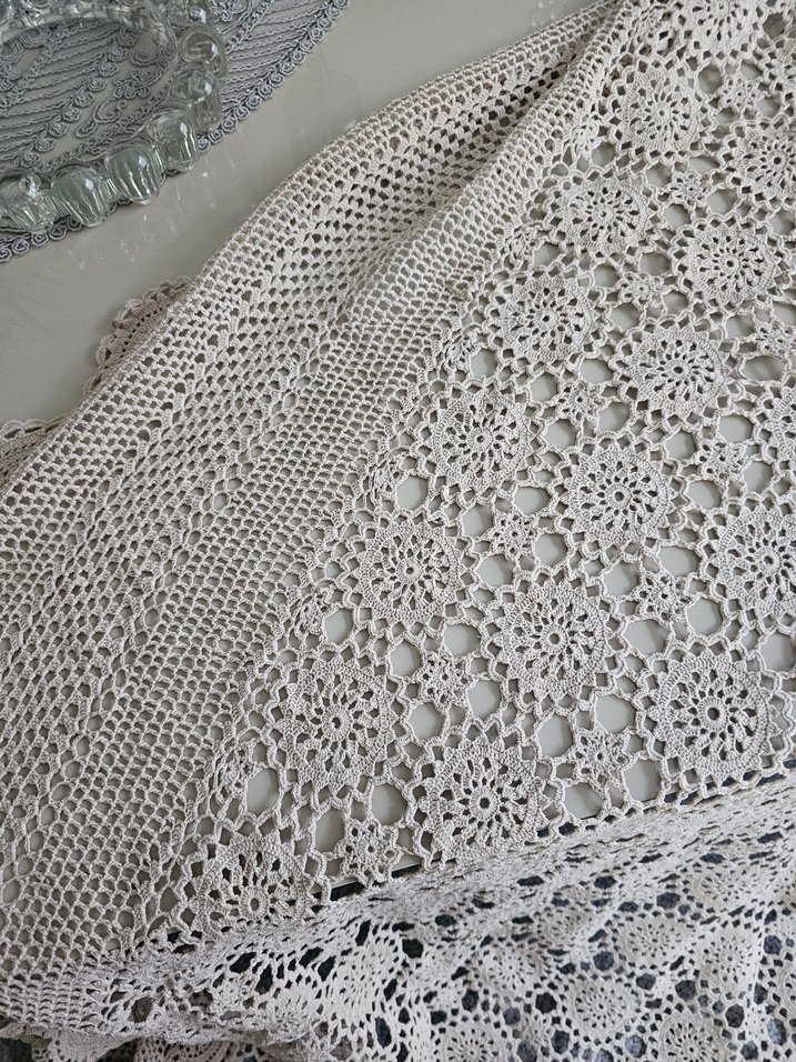 Bohem Tarzı El Yapımı Dantel Örtü - Görsel 2