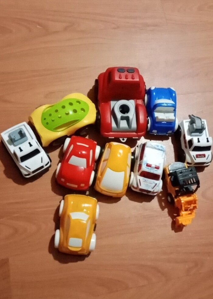 Fazlalık arabalar  - Görsel 2