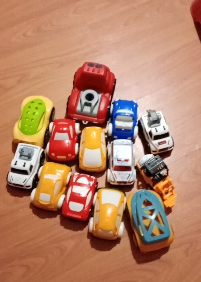 Fazlalık arabalar  - Görsel 4