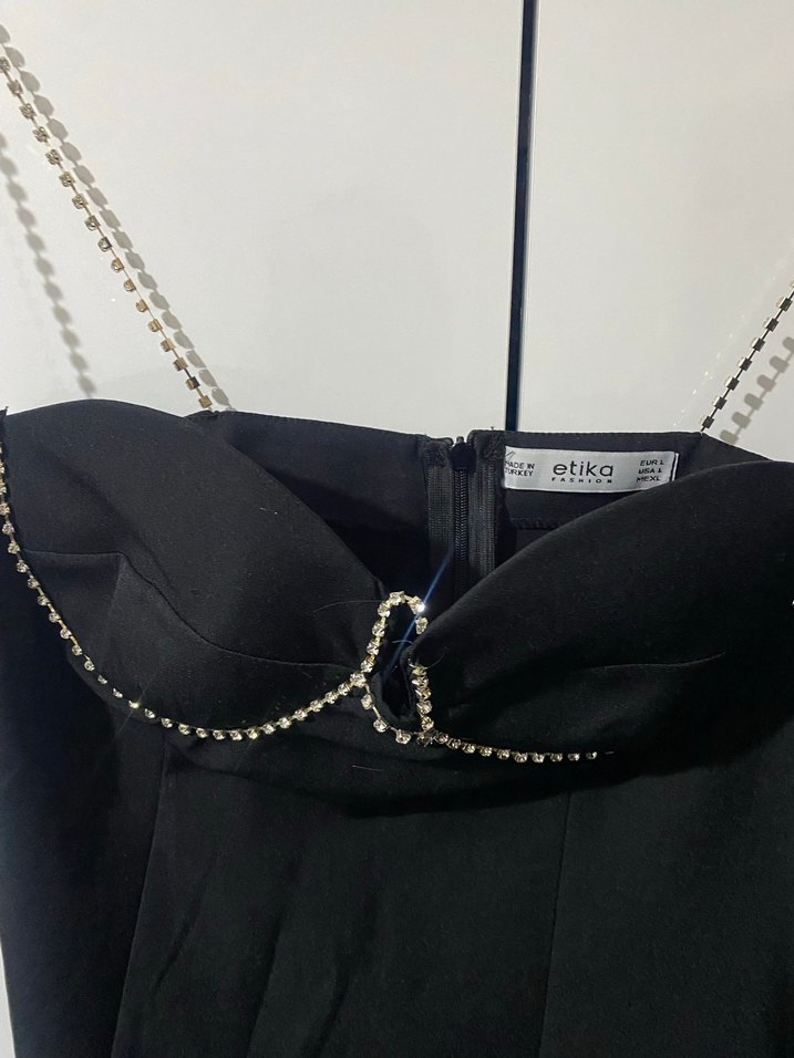 Zincir Detaylı Siyah Midi Abiye Elbise - Görsel 2