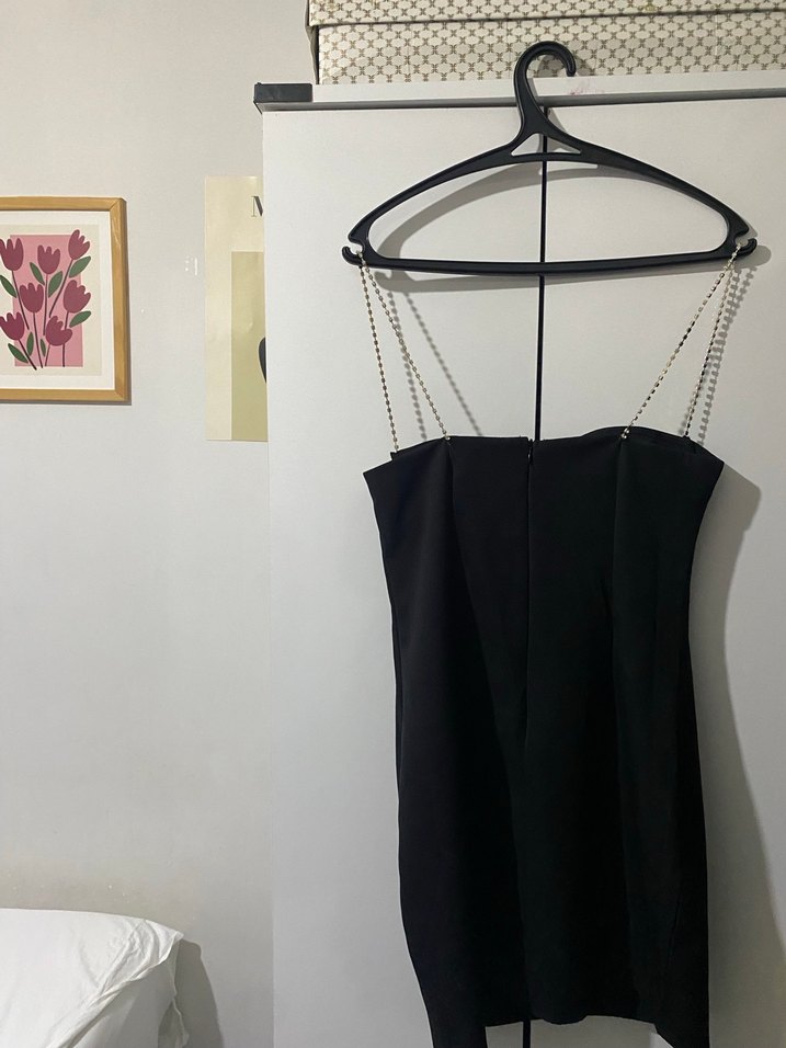 Zincir Detaylı Siyah Midi Abiye Elbise - Görsel 4