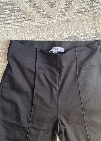 Twist Kadin Siyah Dar Kesim Midi Kumas Pantolon