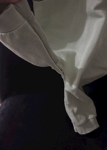 Kapüşonlu, düğmeli, uzun kollu bebek tulumu - Görsel 2