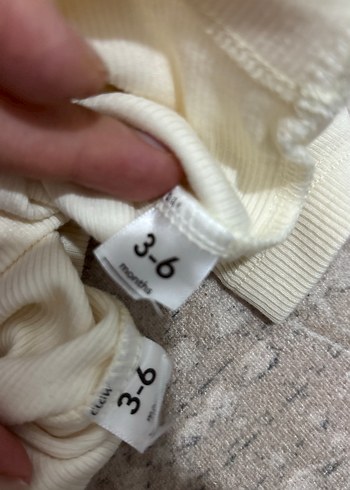 Düğmeli Beyaz Uzun Kollu Bebek Body - Görsel 4