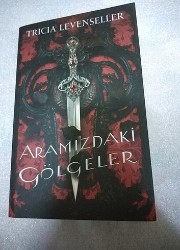 Aramızdaki gölgeler 