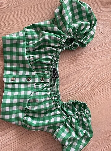 bershka ekose crop